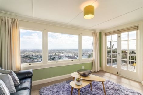 Photo of property in 88a Dyers Pass Road, Cashmere, Christchurch, 8022