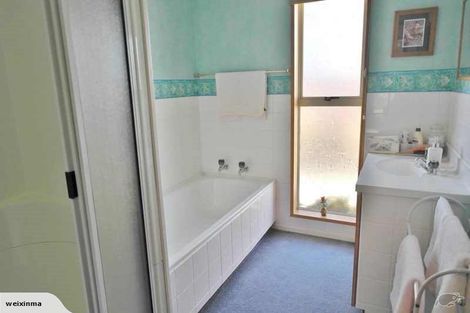 Photo of property in 2/8 Peverel Street, Riccarton, Christchurch, 8011