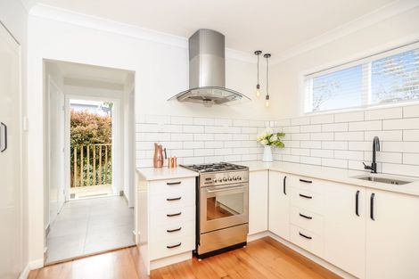 Photo of property in 1/30 Akehurst Avenue, New Lynn, Auckland, 0600