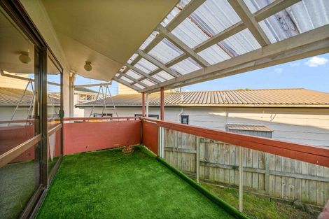 Photo of property in 1/29 Beaubank Road, Kelston, Auckland, 0602