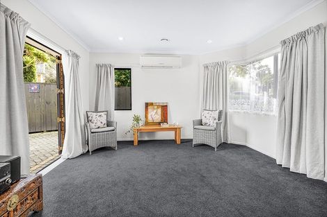 Photo of property in 5 Guernsey Place, Grandview Heights, Hamilton, 3200