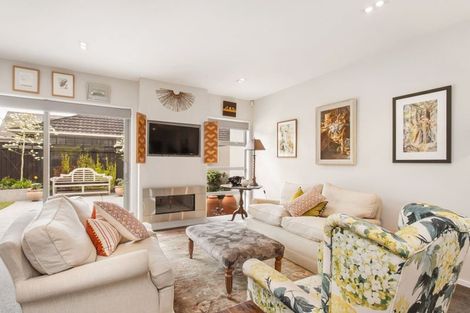 Photo of property in 5 Knowles Street, Merivale, Christchurch, 8052