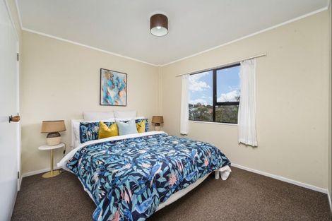 Photo of property in 1/15 Benygloe Place, Highland Park, Auckland, 2010