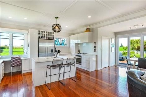 Photo of property in 55 Thompson Road, Twyford, Hastings, 4175