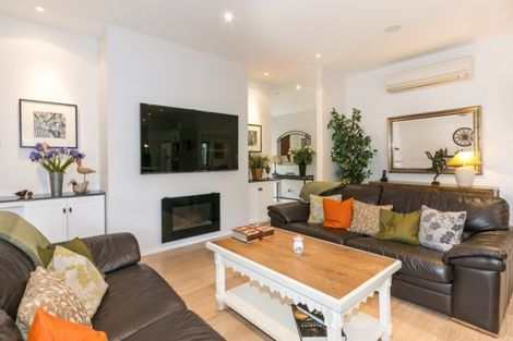 Photo of property in 123 Kent Terrace, Taradale, Napier, 4112