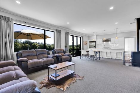 Photo of property in 1108e Egmont Road, Egmont Village, New Plymouth, 4372