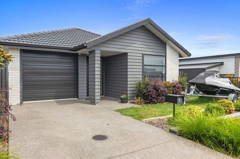 Photo of property in 8 Ash Lane, Omokoroa, 3114