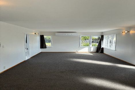 Photo of property in 58 Sutton Crescent, Papakura, 2110