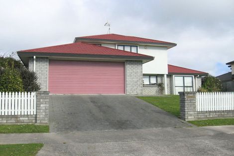 Photo of property in 100 Pacific Drive, Fitzherbert, Palmerston North, 4410