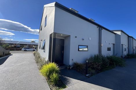 Photo of property in 1/21 Siddal Place, Richmond, Christchurch, 8013