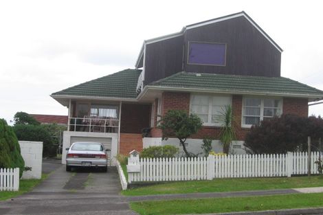Photo of property in 76 Ocean View Road, Northcote, Auckland, 0627