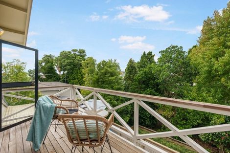 Photo of property in 14 Nile Road, Milford, Auckland, 0620