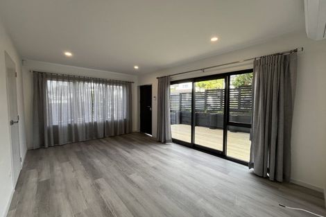 Photo of property in 10a Mantra Road, Massey, Auckland, 0614