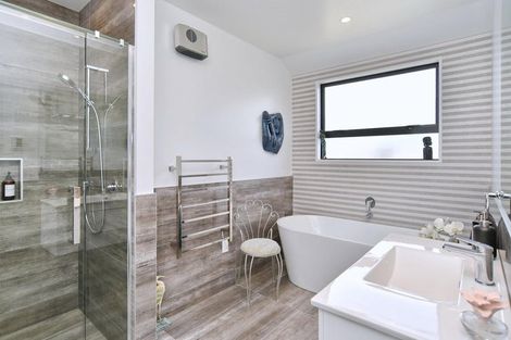 Photo of property in 19 Ballinger Place, Kaiapoi, 7630