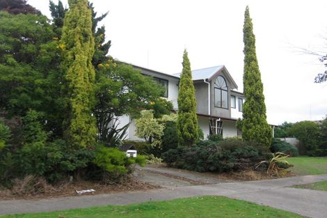 Photo of property in 26 Hillcrest Drive, Kelvin Grove, Palmerston North, 4414