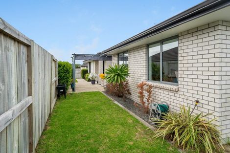 Photo of property in 2 Kahawai Close, Pyes Pa, Tauranga, 3112