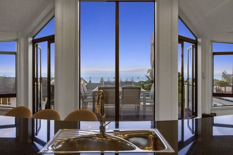 Photo of property in 839 Beach Road, Browns Bay, Auckland, 0630