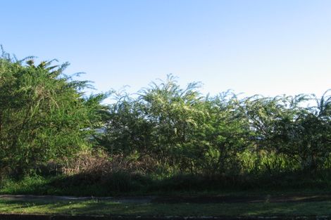 Photo of property in 15 Kawau Grove, Waikanae Beach, Waikanae, 5036