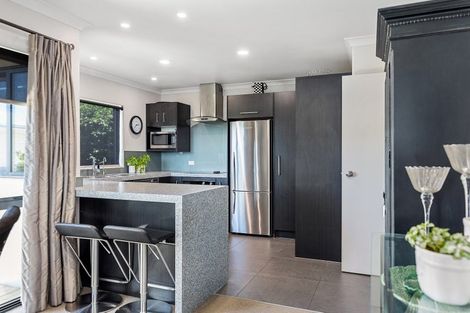 Photo of property in 18 Ko Place, Pyes Pa, Tauranga, 3112