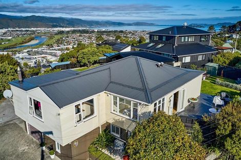 Photo of property in 49 Normandale Road, Normandale, Lower Hutt, 5010