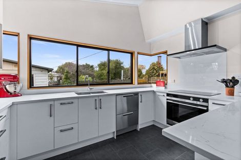 Photo of property in 1212 Louie Street, Parkvale, Hastings, 4122