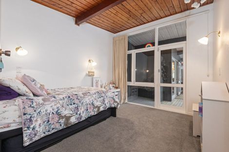 Photo of property in 9 Montgomery Terrace, Hokowhitu, Palmerston North, 4410