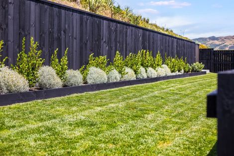 Photo of property in 75 Queen Charlotte Drive, Aotea, Porirua, 5024