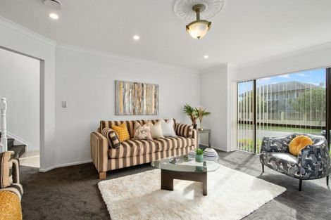 Photo of property in 3 Parani Court, Te Atatu Peninsula, Auckland, 0610