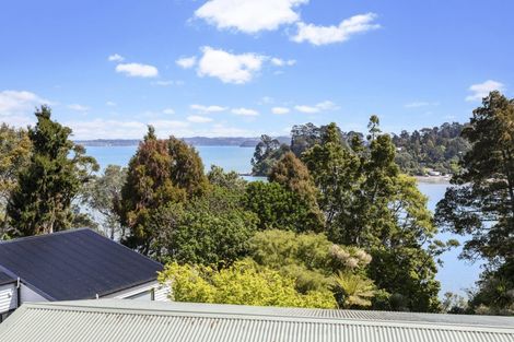 Photo of property in 39 Arapito Road, Titirangi, Auckland, 0604