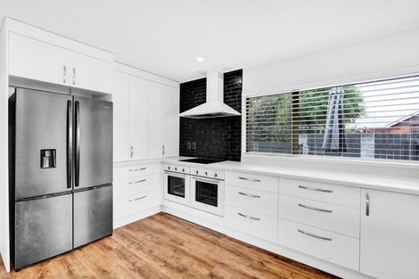 Photo of property in 13a Karamea Street, Whalers Gate, New Plymouth, 4310