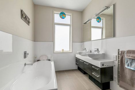 Photo of property in 26 Parkside Drive, Orewa, 0931