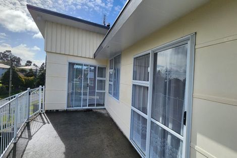Photo of property in 29 Awanui Street, Merrilands, New Plymouth, 4312