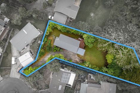 Photo of property in 12 Lowell Place, Massey, Auckland, 0614