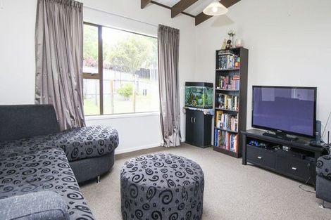 Photo of property in 142 Moire Road, West Harbour, Auckland, 0618