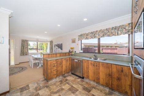 Photo of property in 21 Akaroa Avenue, Awapuni, Palmerston North, 4412