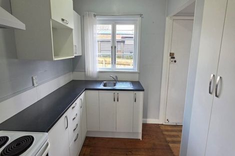 Photo of property in 98/98a Weraroa Road, Levin, 5510