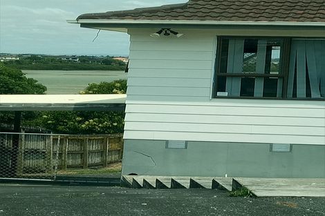 Photo of property in 17 Montego Place, Weymouth, Auckland, 2103