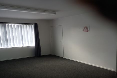 Photo of property in 17 Montego Place, Weymouth, Auckland, 2103