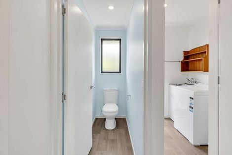 Photo of property in 28 Railway Terrace East, Glentunnel, Sheffield, 7673