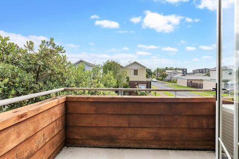 Photo of property in 25 Kirikiri Lane, East Tamaki, Auckland, 2013