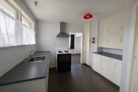 Photo of property in 180 Puriri Street, Castlecliff, Whanganui, 4501
