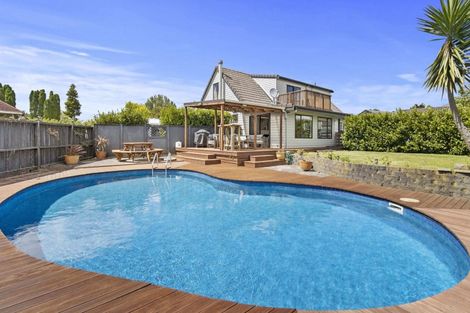 Photo of property in 16 Grace Avenue, Te Aroha, 3320