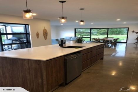 Photo of property in 171 Hickman Road, Urenui, 4375