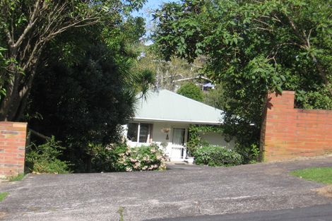 Photo of property in 7 Roland Hill, Glen Eden, Auckland, 0602