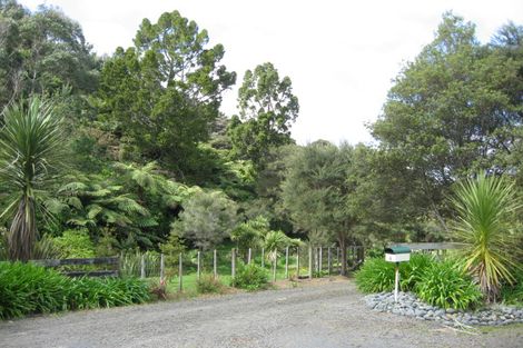 Photo of property in 4 Steed Road, Waitakere, Auckland, 0816