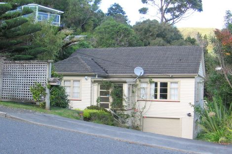 Photo of property in 16 Woodvale Grove, Fairfield, Lower Hutt, 5011