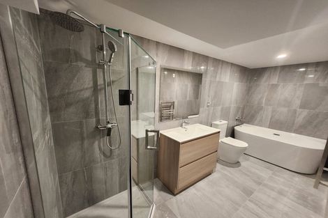 Photo of property in 103 Trias Road, Totara Vale, Auckland, 0629