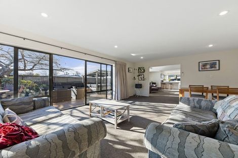 Photo of property in 7 Harrods Court, Ilam, Christchurch, 8053