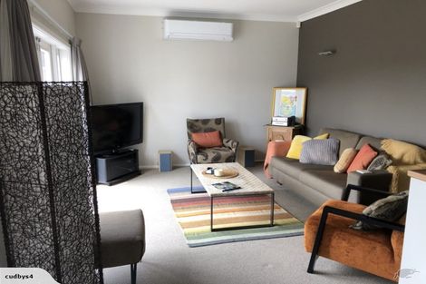 Photo of property in 6 Hindmarsh Street, Johnsonville, Wellington, 6037