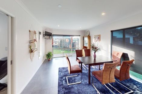 Photo of property in 6 D'urville Place, Kelvin Grove, Palmerston North, 4414